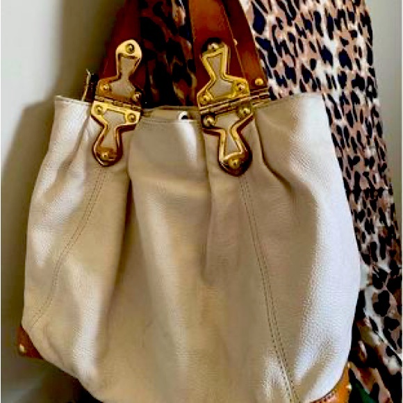 Michael Kors Bags - Picture 2 of 6